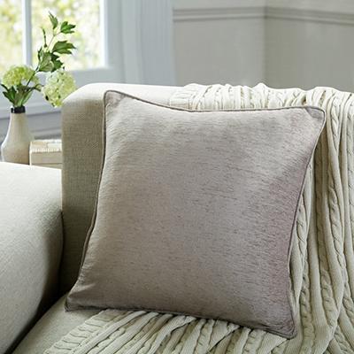 Coussin Chenille Taupe | Housse Déco
