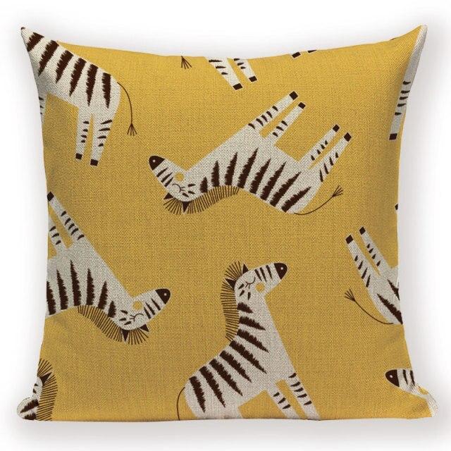 Coussin Jaune avec Zèbre
